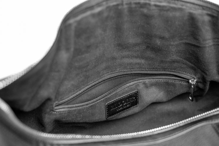 El Doler Black Duffel bag close up photo side zipper pocket